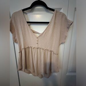 Tan flowy short sleeve
